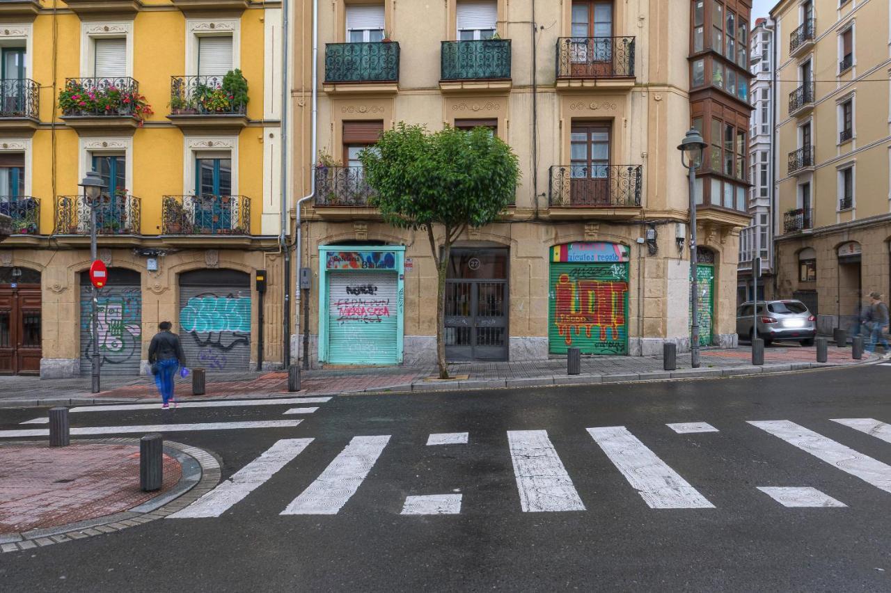 Appartement Bailen Reformado Elegante Con Wifi à Bilbao Extérieur photo